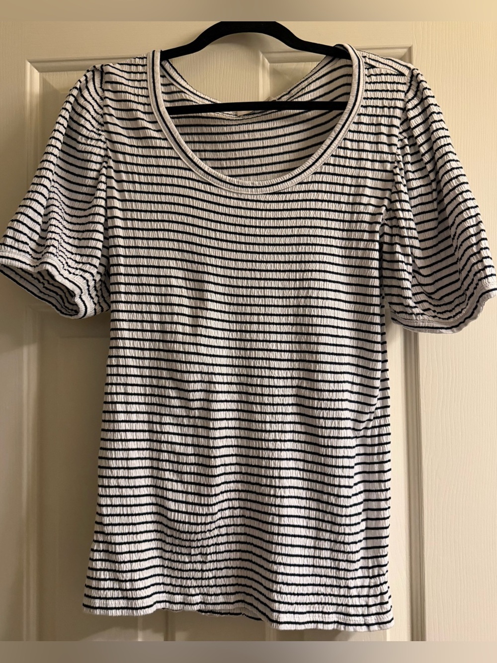 LOFT black and White Striped Puff Short Sleeve Knit Top